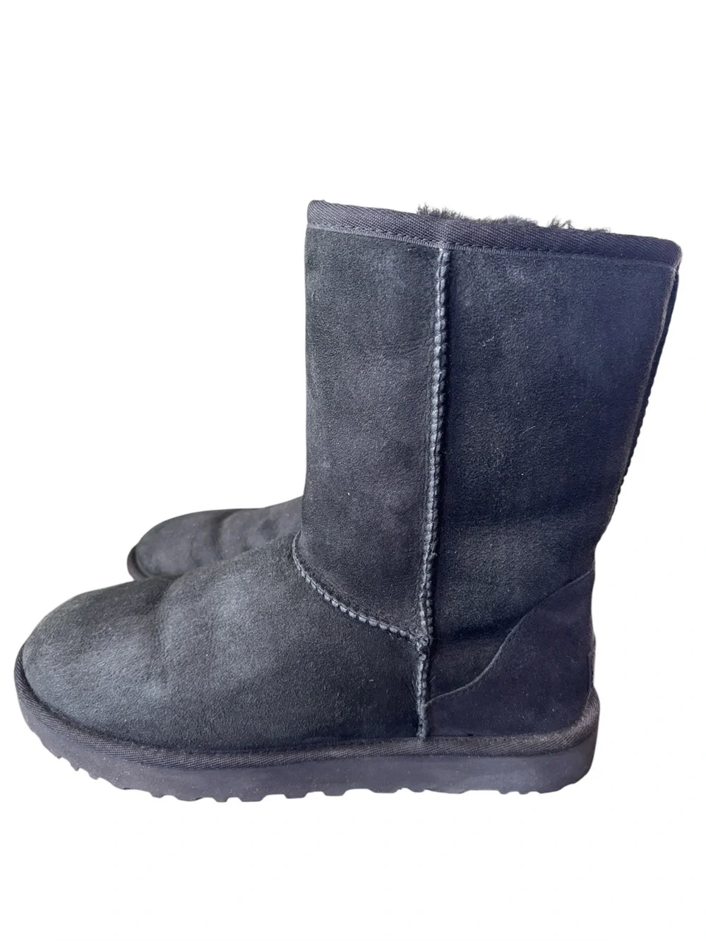 Ugg Classic II Black Boots Shearling Lined Size 8